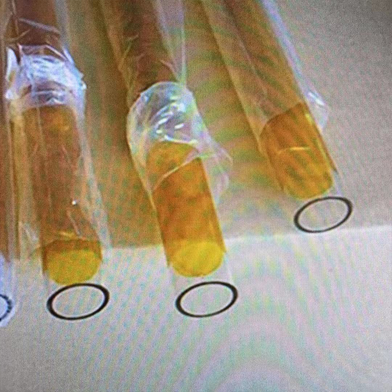 Tubo de quartzo vermelho